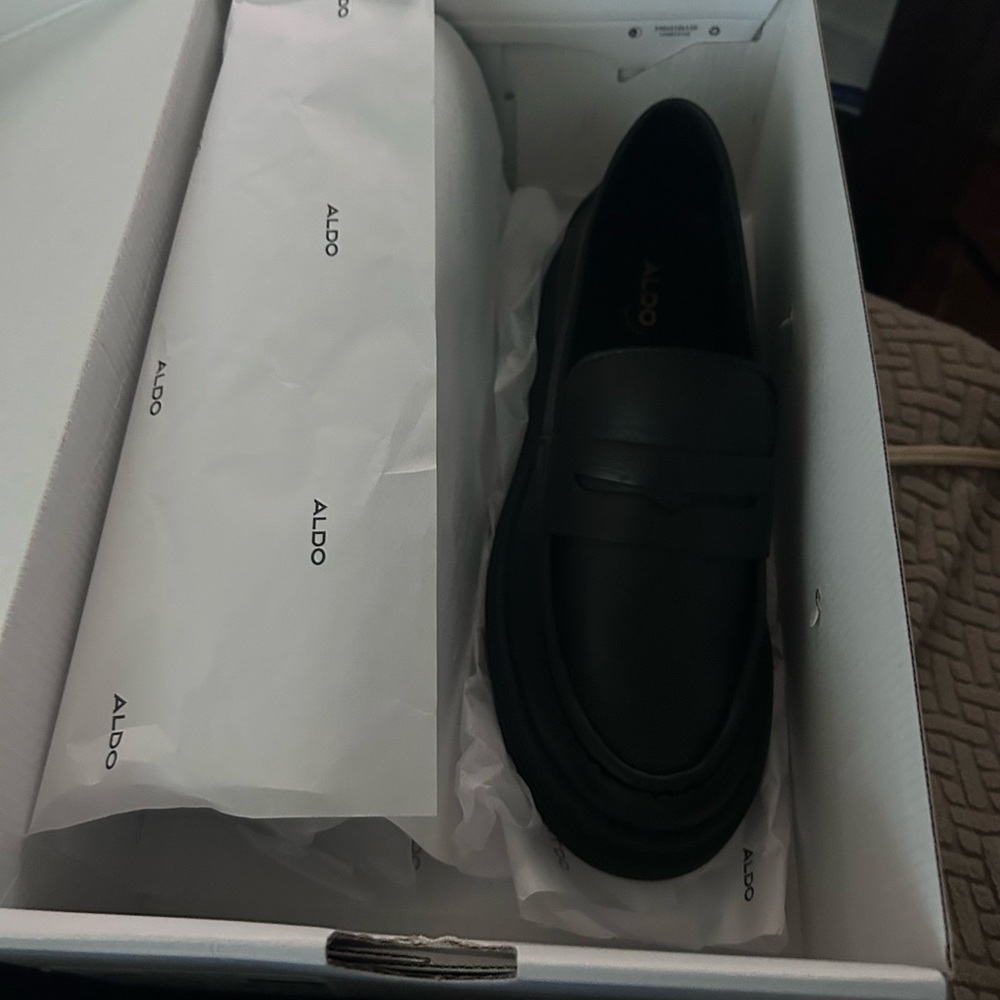 Boys size 6 Dress shoes by Aldo NWT